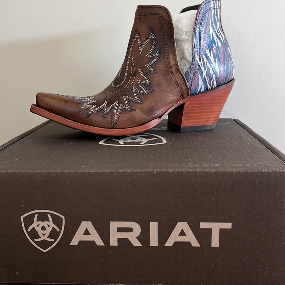 Ariat Dixon Chimayo Boots NIB